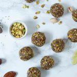 Limetten Pistazien Energy Balls - vegan, rein pflanzlich, ohen raffinierten Zucker - www.appleandginger.de